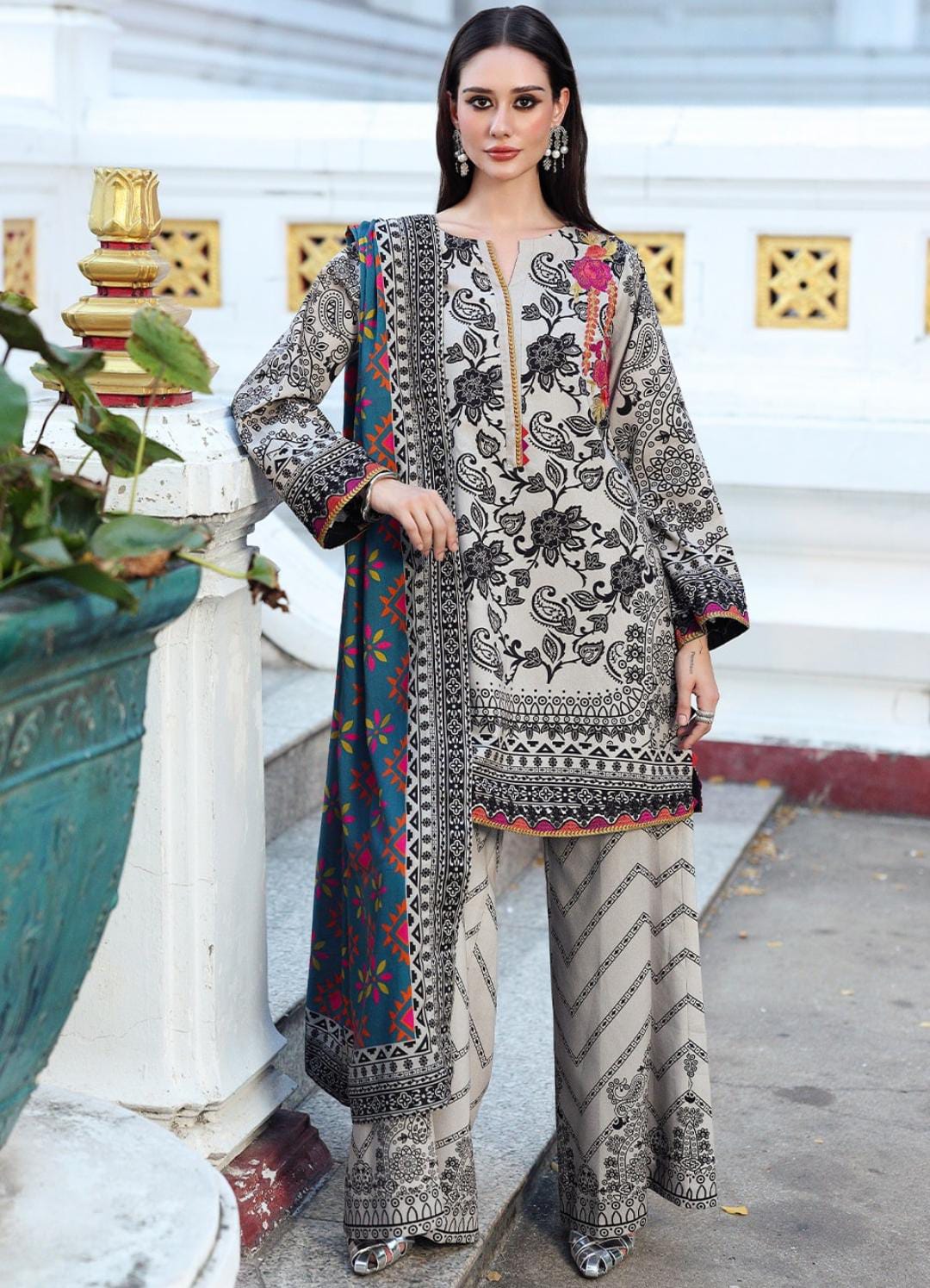 3pc Printed stitch suit