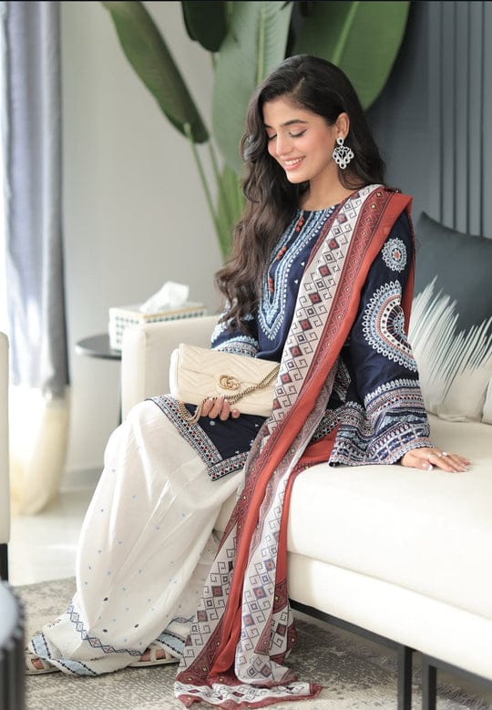 DASTAAN Embroidered 3 pc Set